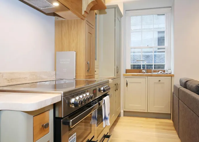 Joivy Modern And Airy Flat On The Historic Royal Mile